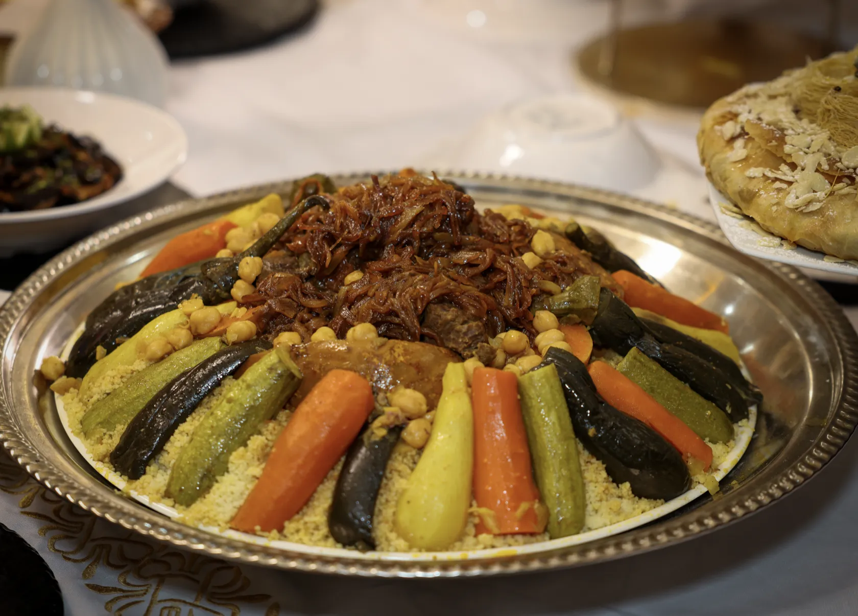 Couscous Royal — spécialité du restaurant Luisant